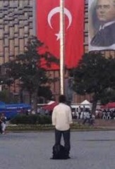 Turchia, Taksim, uomo in piedi, duranadam, standingman
